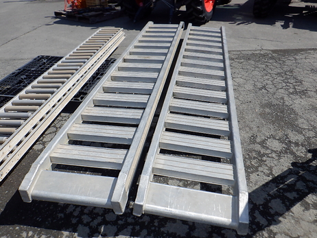 アルミブリッジ