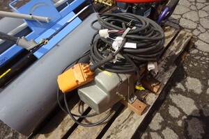 電動ウィンチ