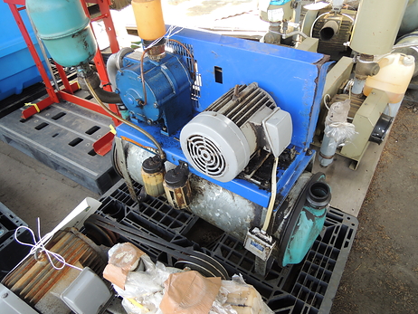 バキュームポンプ