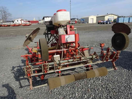 大根自動播種機