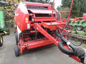 ロールベーラー