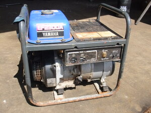 エンジン発電機