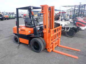 フォークリフト