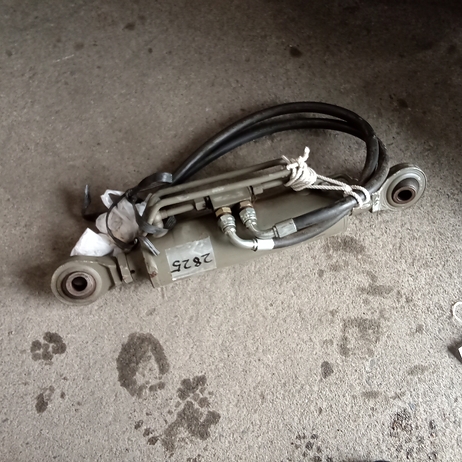 油圧トップリンク