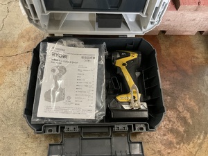 充電式インパクトドライバー