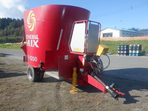 ミキサーフィーダー