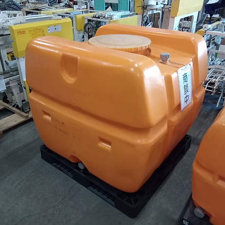 ローリータンク