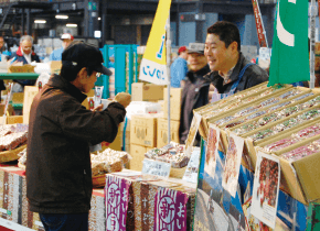 新豆料理や和菓子で北海道産豆をPR。